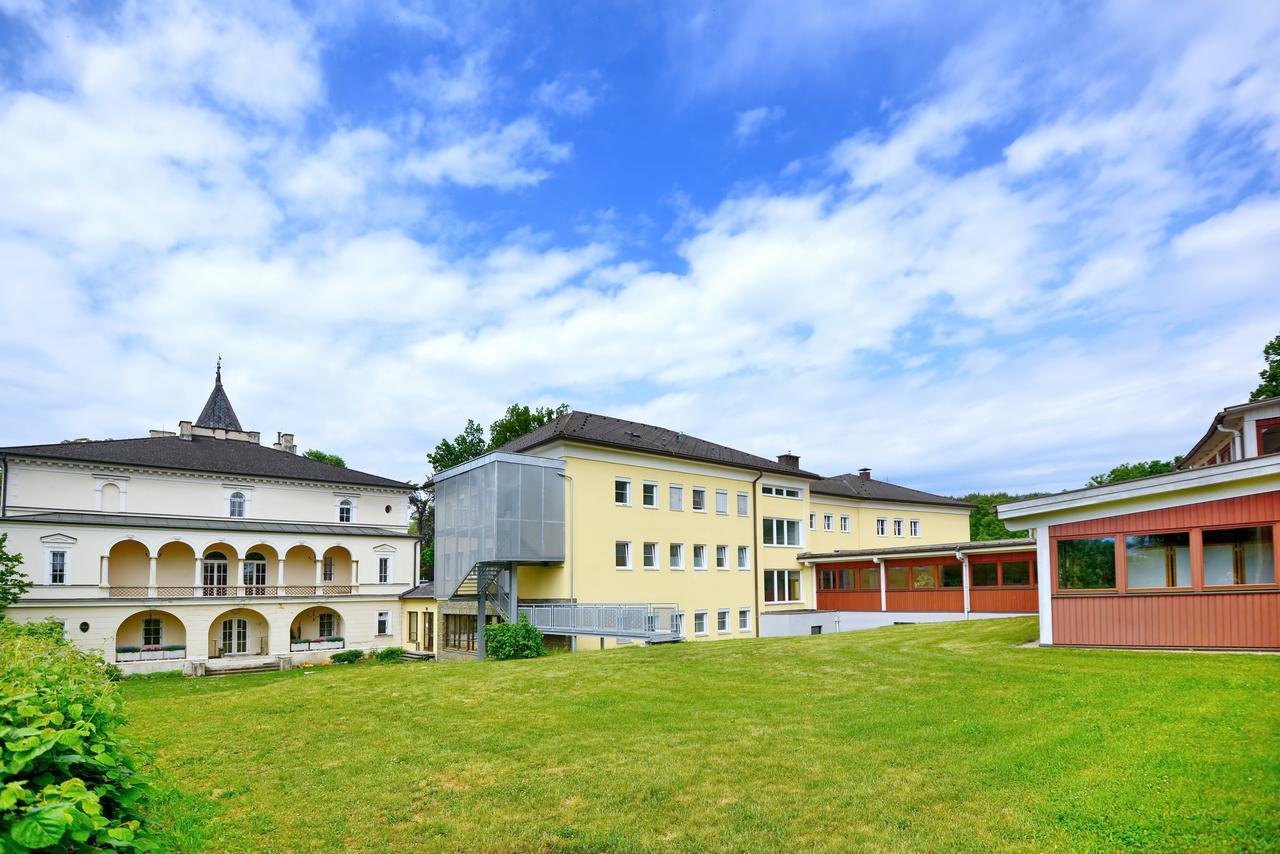 Bildungshaus Schloss Krastowitz Hotel Klagenfurt am Woerthersee Kültér fotó