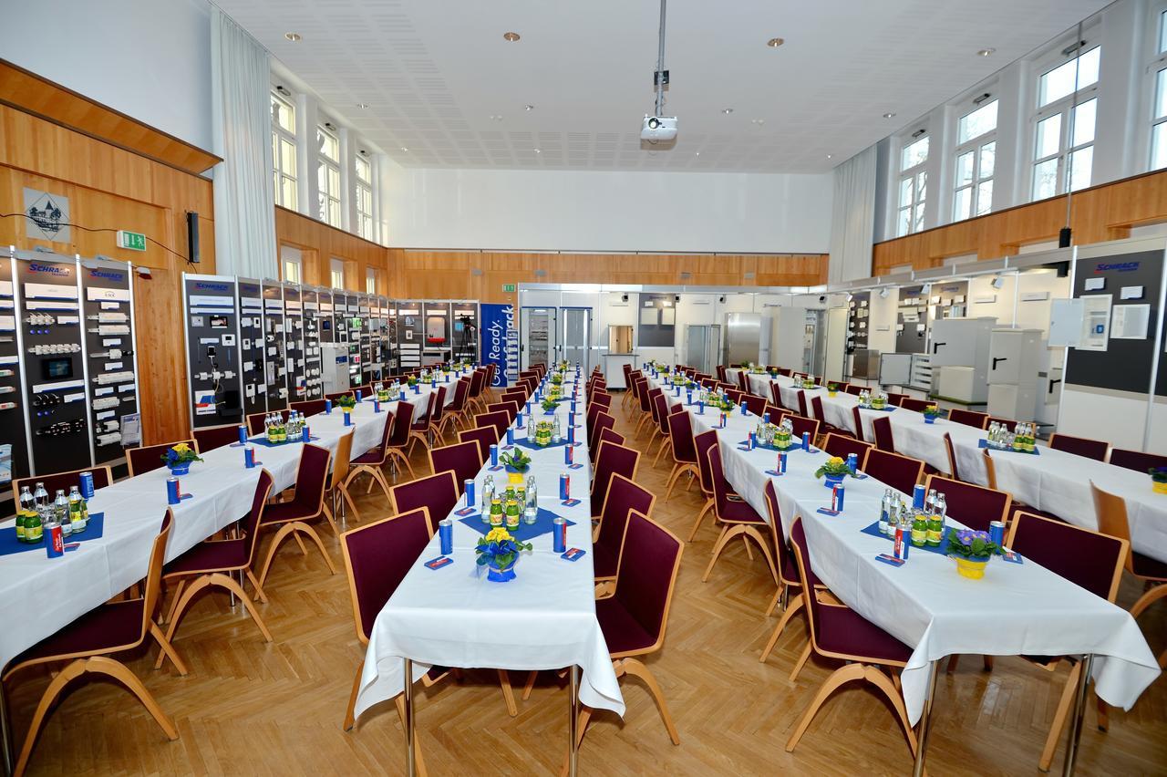Bildungshaus Schloss Krastowitz Hotel Klagenfurt am Woerthersee Kültér fotó