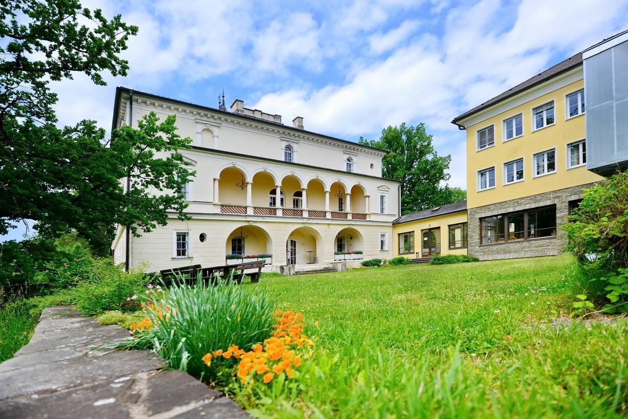 Bildungshaus Schloss Krastowitz Hotel Klagenfurt am Woerthersee Kültér fotó