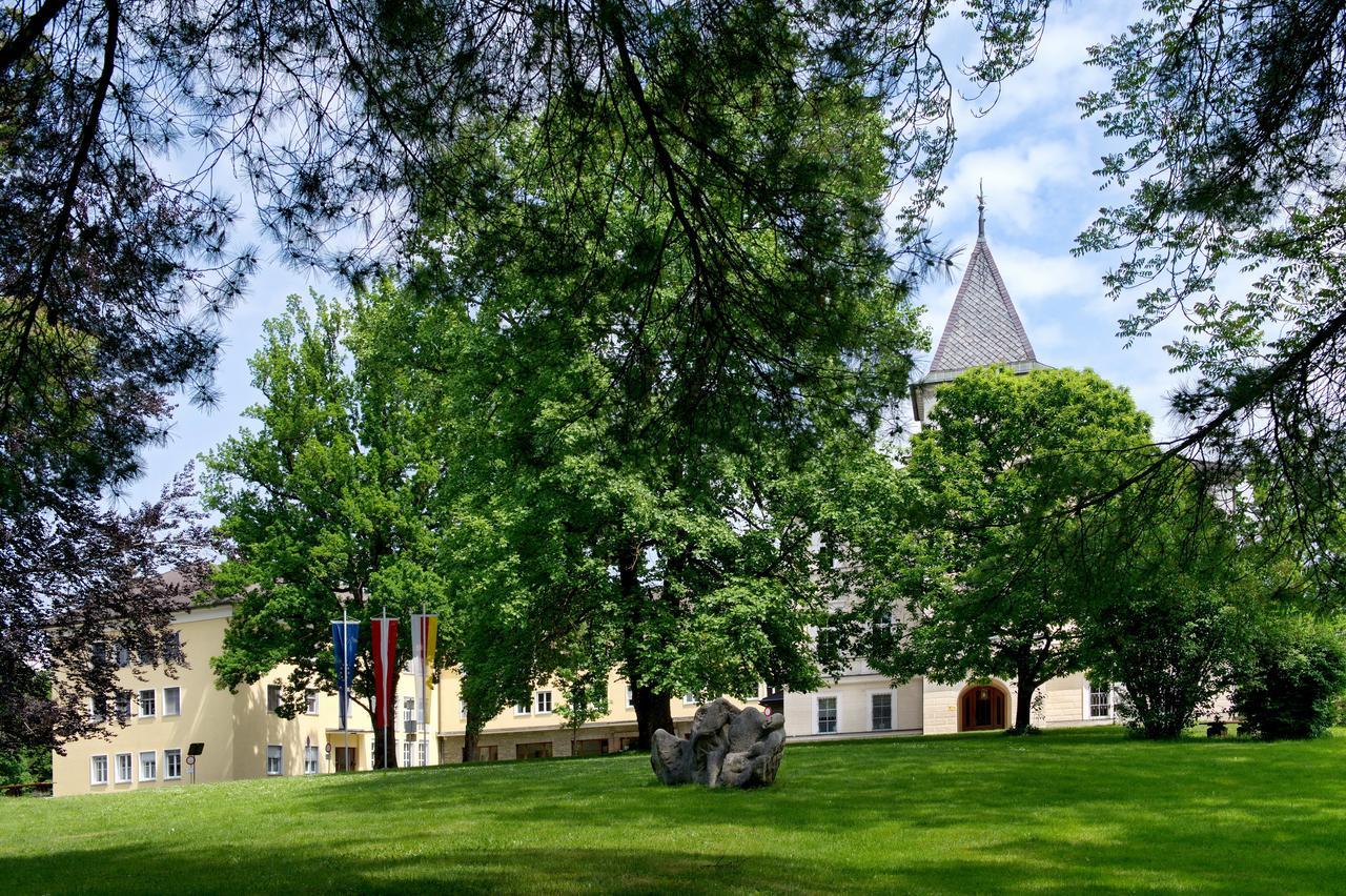 Bildungshaus Schloss Krastowitz Hotel Klagenfurt am Woerthersee Kültér fotó